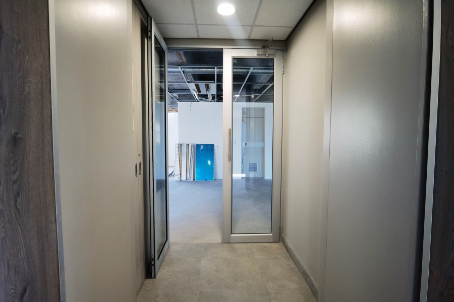 To Let commercial Property for Rent in Rondebosch Western Cape